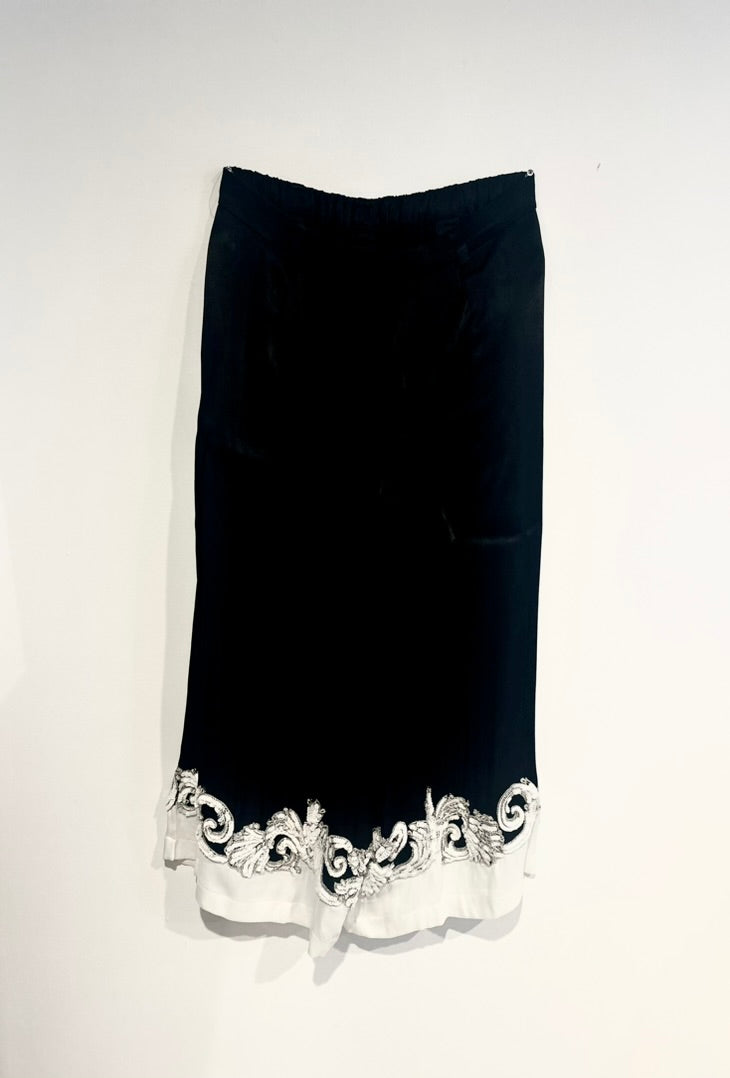 BLACK AND WHITE EVENING TOP AND PANT SET