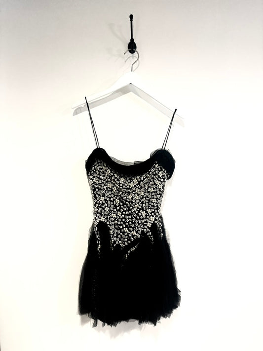 BLACK RUFFLE PEARL DRESS